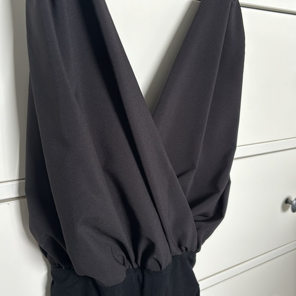 Super sexy low cut, low back bodysuit - Picture 2 of 4